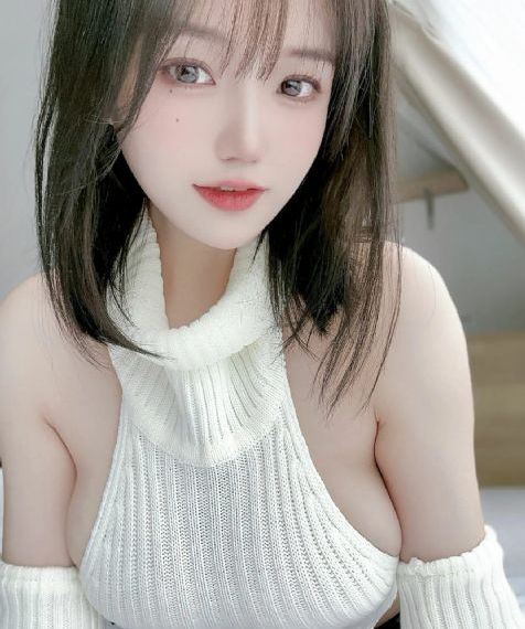 欧美雪白人妖_在线播放高清
