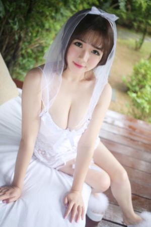 欧美大地色系美妆_超清在线视频播放