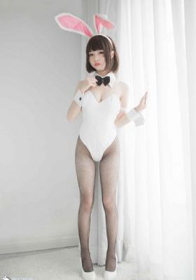 国产高颜值年轻女百合水声清晰_蓝光免费观看