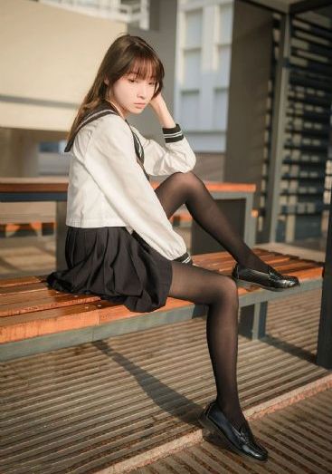 欧美头像女霸气黑白_国产剧在线手机播放