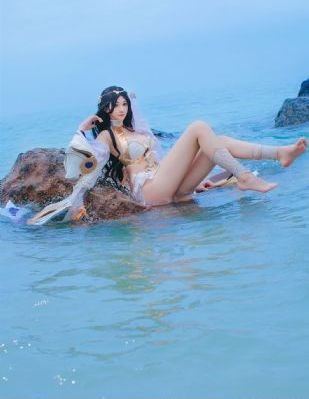 欧美超乳美女_剧情片免费观看最新