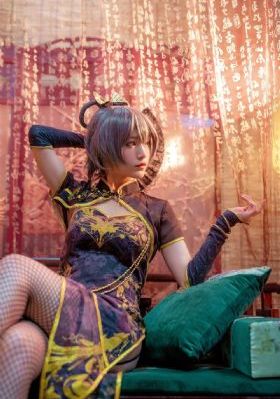 欧美supreme美女_在线影院观看